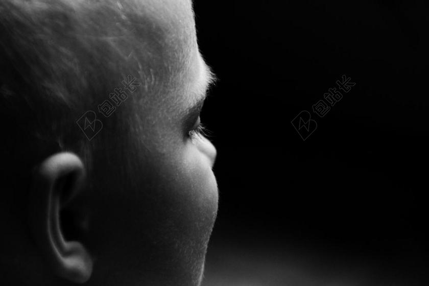 人的 孩子 查看 肖像 面对 单色 耳朵 的表达