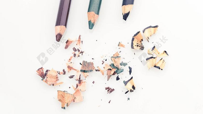 白色广告简约时尚彩色铅笔背景图片