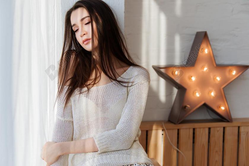 女孩 黑发 模型 化妆 视图 纵向 美容 女人 时尚 俄