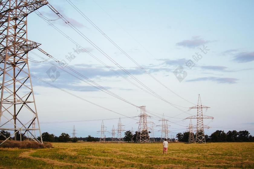 电源 实用程序的两极 电力 权力 能源 电缆 线 传输 电压