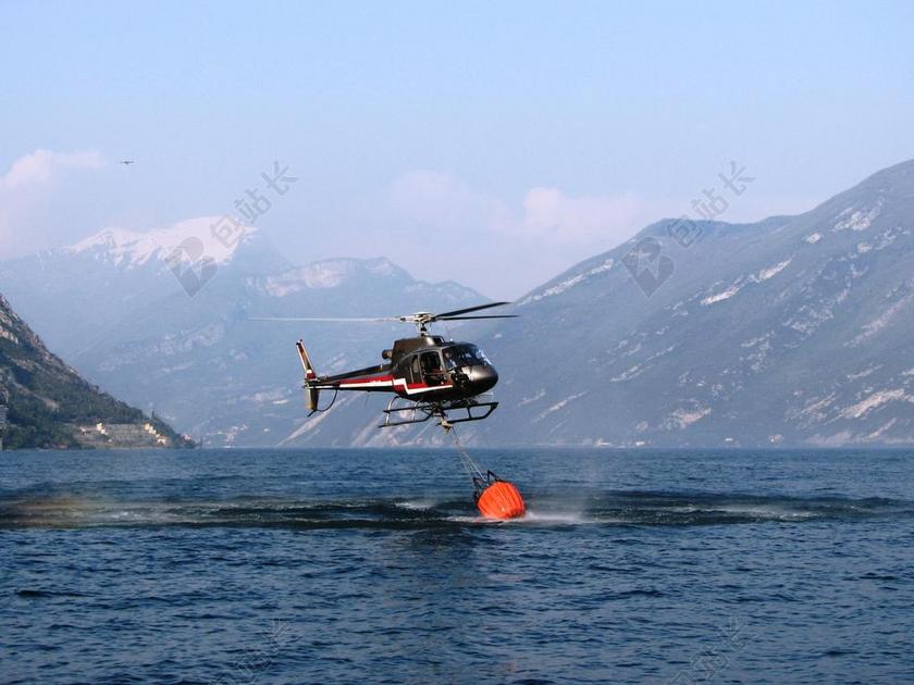 航天航空直升机救援背景图片