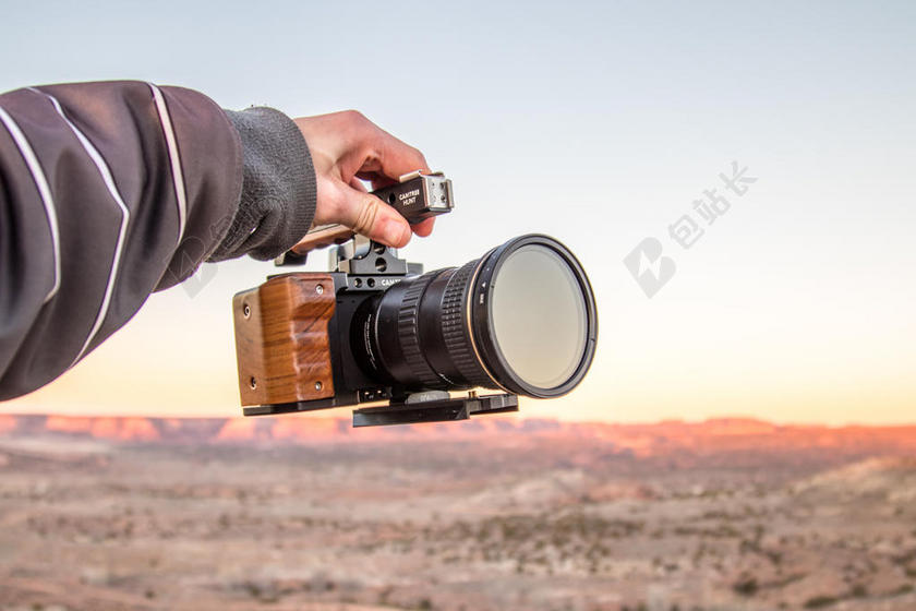 户外现代摄影设备器材数码产品背景图片
