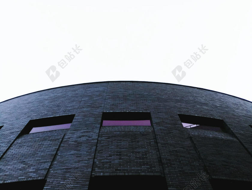 黑色建筑奇特楼房宣传背景图片