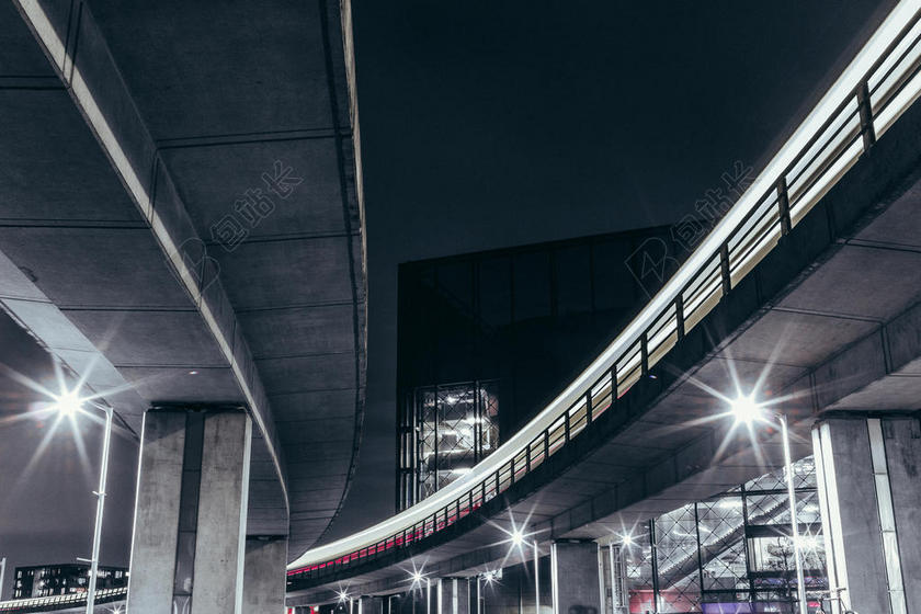 黑灰色广告简约时尚高架桥背景图片