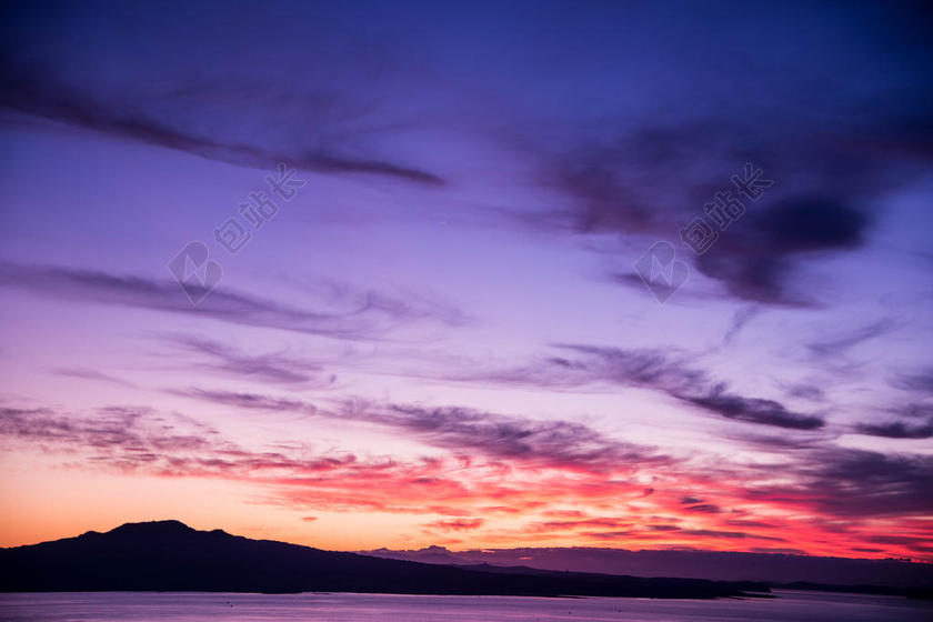 日落海天水唯美背景图片
