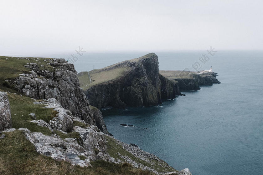 自然壮阔天空大海岩石旅游景点自然山水背景图片