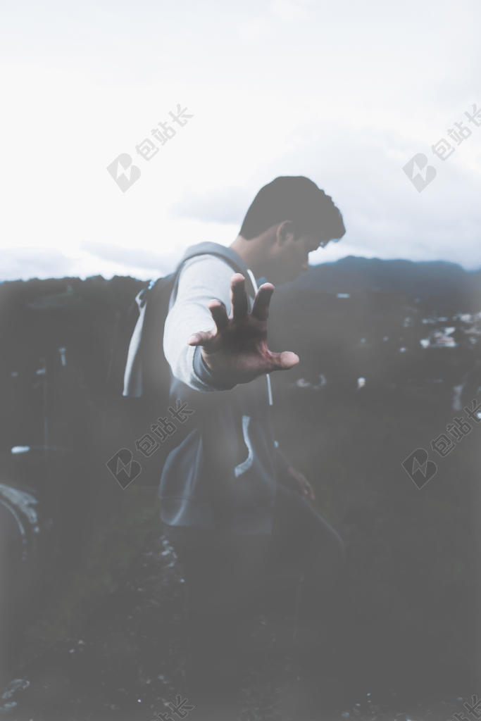 人特写拒绝的青年背景图片