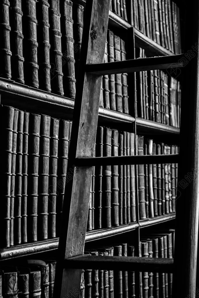 黑白 书 绑定 书 堆栈 书柜 书 书架 书店 设计 教育 在室内 知识 梯子 学习 图书馆 文学 房间 学校 架子 纹理 大学 酿造的 木材 木制的