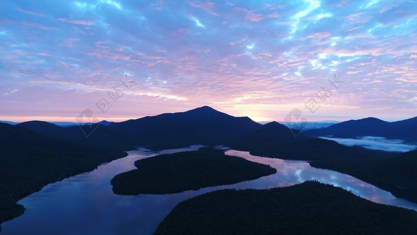工作中 工作 办公室 会议 职场 风景 风光 美景 田园 山水 日落 夕阳 太阳 地球 泥土 草地 操场 灯光 光线 激光 打火机 山 山峰 顶峰 景色 天空 自然 环境 云 云朵 天空 雨 下雨 惬意