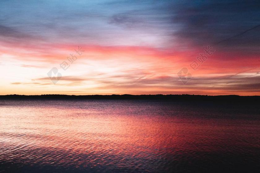 风景 风光 美景 田园 山水 日落 夕阳 太阳 美女 丽人 优雅 美丽 漂亮 女孩 女人 女性 天空 树木 丛林 森林 海 海水 大海 云 云朵 天空 白色 浅色 黑白 简单 清新