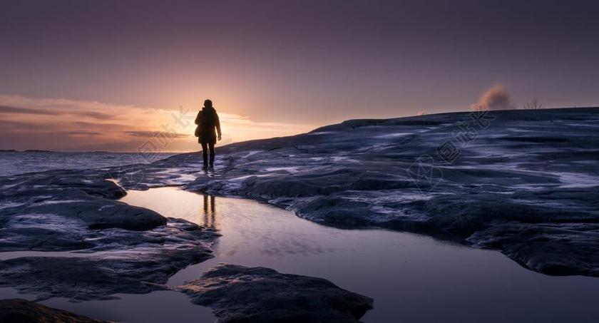 风景 风光 美景 田园 山水 日落 夕阳 太阳 美女 丽人 优雅 美丽 漂亮 女孩 女人 女性 爱情 恋爱 恋人 情人 情侣 浪漫 朋友 友谊 友情 沙滩 海滩 自然 环境 可爱的 人物 人群 风土人情 女性 女士 美丽 女人 一个女人