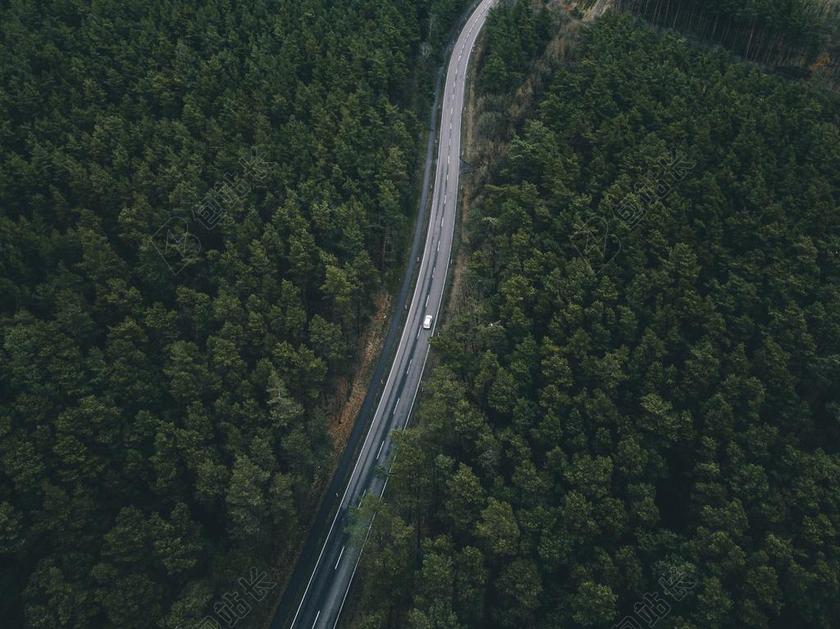 汽车 车 小汽车 轿车 跑车 风景 风光 美景 田园 山水 道路 旅途 路途 户外 街道 公路 家 家园 家居 故乡 美丽 休闲 自然 环境