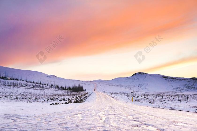 风景 风光 美景 田园 山水 日落 夕阳 太阳 道路 旅途 路途 户外 街道 公路 山 山峰 顶峰 景色 冬季 冬天 新年 天空 自然 环境 海 海水 大海