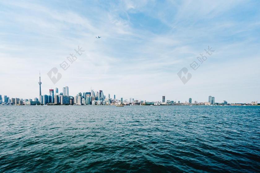 商务 商人 电子商务 股票交易所 业务 工作 建筑 大厦 建筑物 建设 城市 都市 时尚 现代化 婚礼 喜庆 庆祝 节日 婚姻 爱人 恋人 情侣 爱情 恋爱 恋人 情人 情侣 浪漫 海 海水 大海 现代 现代化 流行 云 云朵 天空 雨 下雨 惬意 加拿大 城市 城市生活 现代化 建筑 结构 建筑物 建筑学