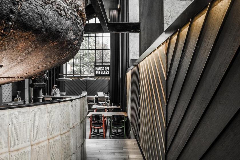 工作中 工作 办公室 会议 职场 建筑 大厦 建筑物 建设 城市 都市 时尚 现代化 桌子 台子 书桌 办公 咖啡 咖啡厅 咖啡馆 餐厅 餐馆 美食 窗户