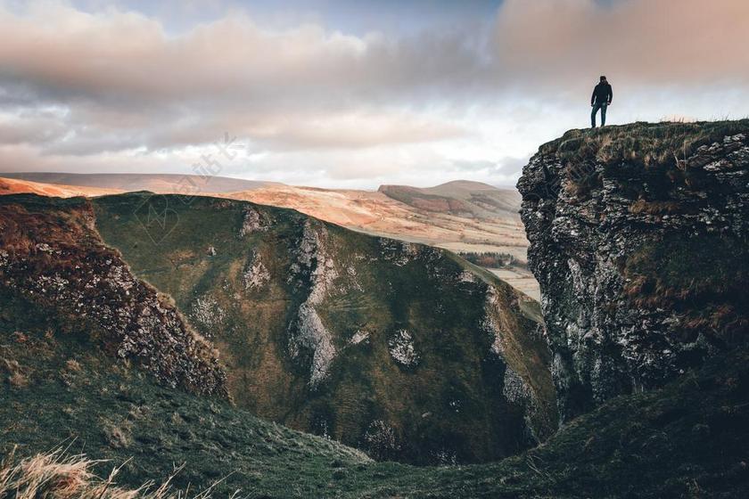 风景 风光 美景 田园 山水 山 山峰 顶峰 景色 冒险 探险 远足 度假 旅游 休闲 挑战 极限运动 人物 人群 风土人情 男士 男性 男人