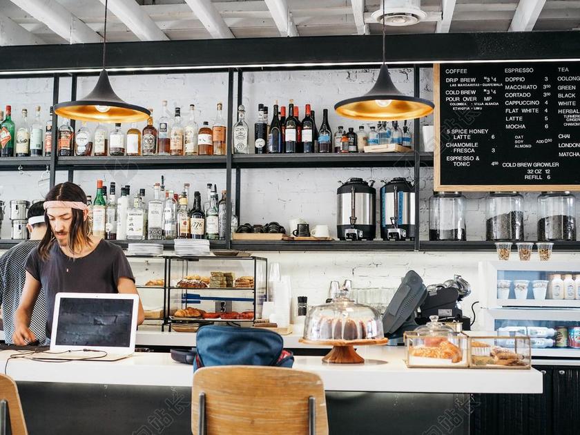 灯光 光线 激光 打火机 购物 商场 流行 时尚 美丽 商场 店铺 商家 购物 室内 室内装修 装潢 艺术设计 家装 美食 食品 餐饮 咖啡 咖啡厅 咖啡馆 饮料 喝酒 饮水 人物 人群 风土人情 男士 男性 男人