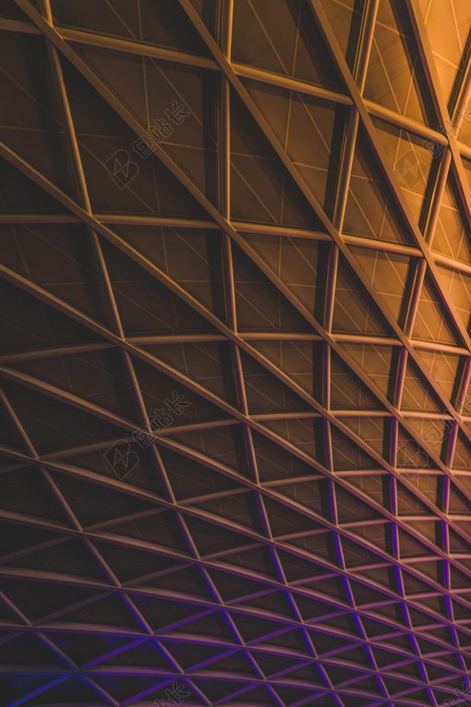 暗色建筑流光图形背景图片