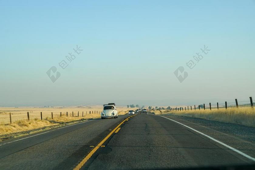 汽车 车 小汽车 轿车 跑车 风景 风光 美景 田园 山水 道路 旅途 路途 户外 街道 公路 旅行 旅游 行程 度假 休闲 度假 假日 冒险 探险 远足 度假 旅游 休闲 挑战 极限运动 人物 人群 风土人情