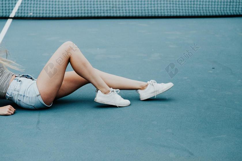 手 手势 握手 击掌 胜利 风景 风光 美景 田园 山水 美女 丽人 优雅 美丽 漂亮 女孩 女人 女性 时尚 流行 个性 城市 夏日 夏季 热情 女孩 少女 姑娘 美丽 沙滩 海滩 秋天 秋日 全身像 可爱的 脚 足 自然 环境