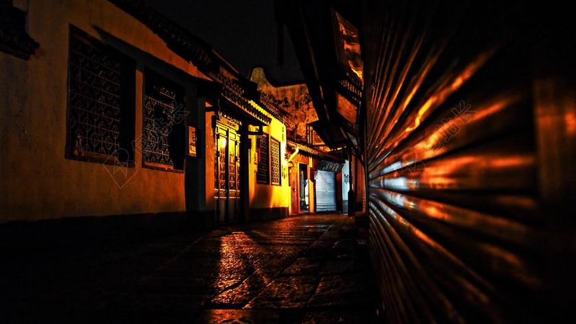 暗色空荡无人的街室外背景图片