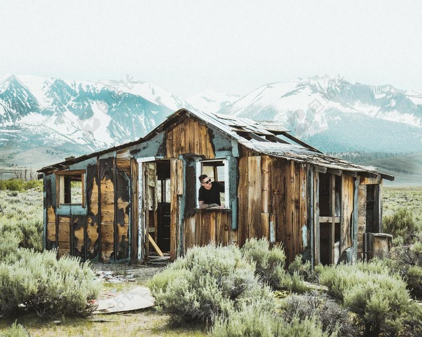 工作中 工作 办公室 会议 职场 建筑 大厦 建筑物 建设 农场 农田 庄园 风景 风光 美景 田园 山水 山 山峰 顶峰 景色 营销 推广 商务 市场 策划 房子 房间 住宅 家 家园 家居 故乡 美丽 休闲 草地 草坪 草丛 写字 文章 书籍 现代 现代化 流行 人物 人群 风土人情 山 山峦 山峰