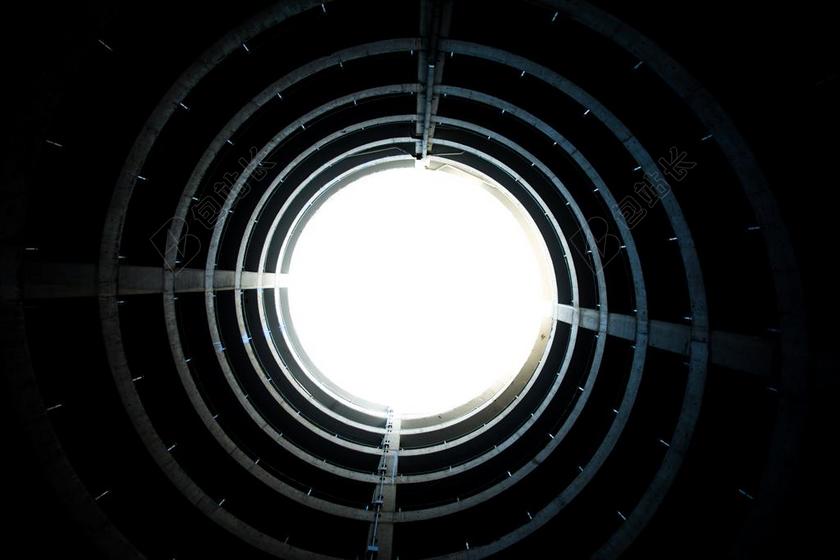 科技 技术 信息科技 城市 都市 时尚 现代化 地球 泥土 草地 操场 丽人 优雅 美丽 漂亮 女孩 女人 女性 灯光 光线 激光 打火机 纹理 组织 材料 花纹 山 山峰 顶峰 景色 活力 人物 人群 风土人情 建筑 结构 建筑物 建筑学 山 山峦 山峰