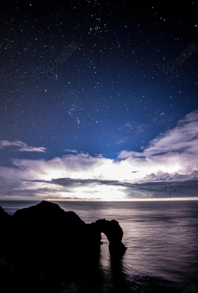 星空 星星 闪光 明星 星空 太空 空间 夜晚 晚上 黑夜 黑暗 灯光 霓虹灯 风景 风光 美景 田园 山水 地球 泥土 草地 操场 天空 沙滩 海滩 海 海水 大海 云 云朵 天空 自然 环境 雨 下雨 惬意