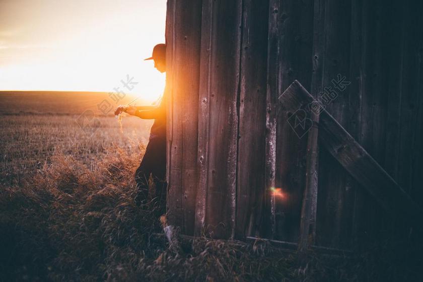 星空 星星 闪光 明星 夜晚 晚上 黑夜 黑暗 灯光 霓虹灯 建筑 大厦 建筑物 建设 农场 农田 庄园 城市 都市 时尚 现代化 风景 风光 美景 田园 山水 日落 夕阳 太阳 美女 丽人 优雅 美丽 漂亮 女孩 女人 女性 灯光 光线 激光 打火机 复古 酿酒 古典 收获 冒险 探险 远足 度假 旅游 休闲 挑战 极限运动 开心 喜悦 笑话 开怀大笑 旅行 旅游 行程 度假 休闲 度假 假日 夏日 夏季 热情 写字 文章 书籍 音乐 音乐会 演唱会 云 云朵 天空 雨 下雨 惬意