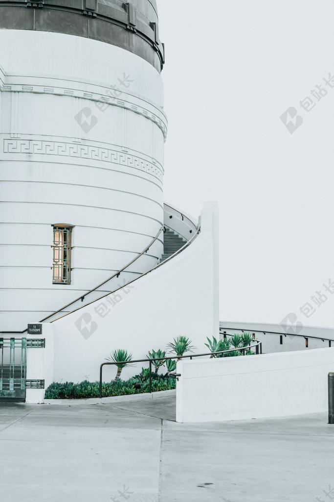 风景 风光 美景 田园 山水 城市 都市 时尚 现代化 灯光 光线 激光 打火机 肖像 人物特写 画像 全身像 白色 浅色 黑白 简单 清新