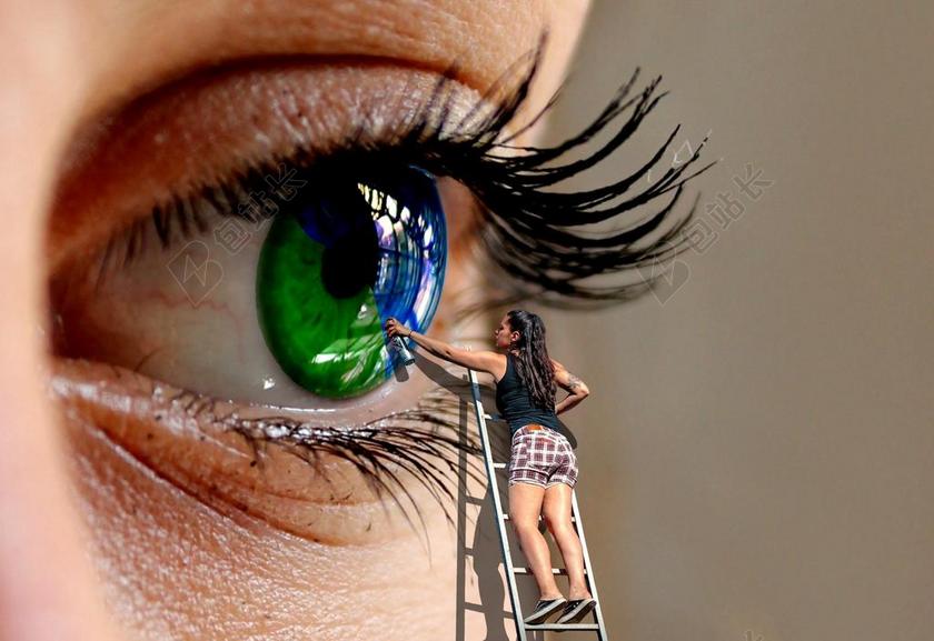 女人的眼镜和清洁工人背景图片