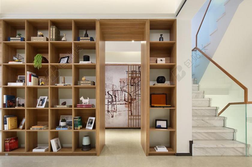 书架 在室内 里面 设计 楼梯