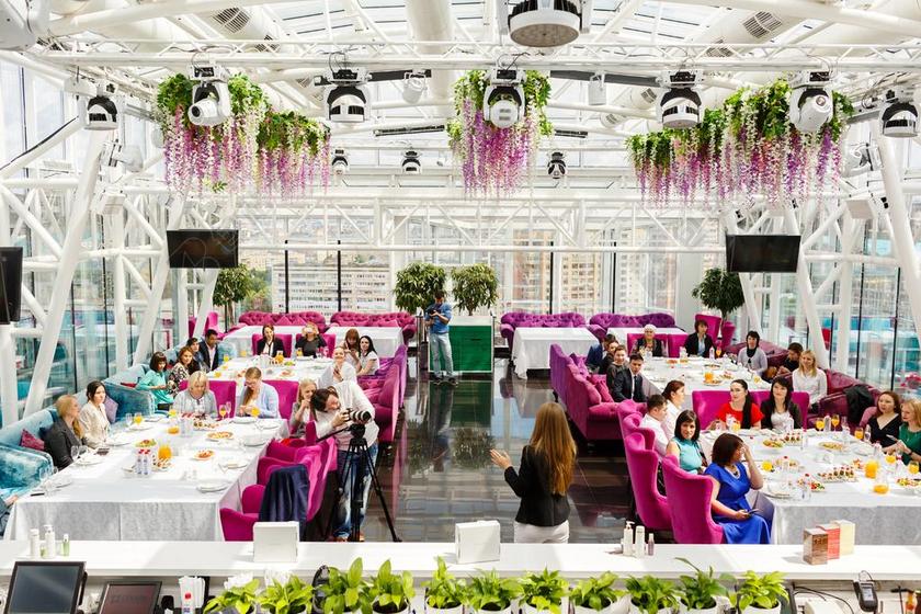 宴会 假日 餐厅