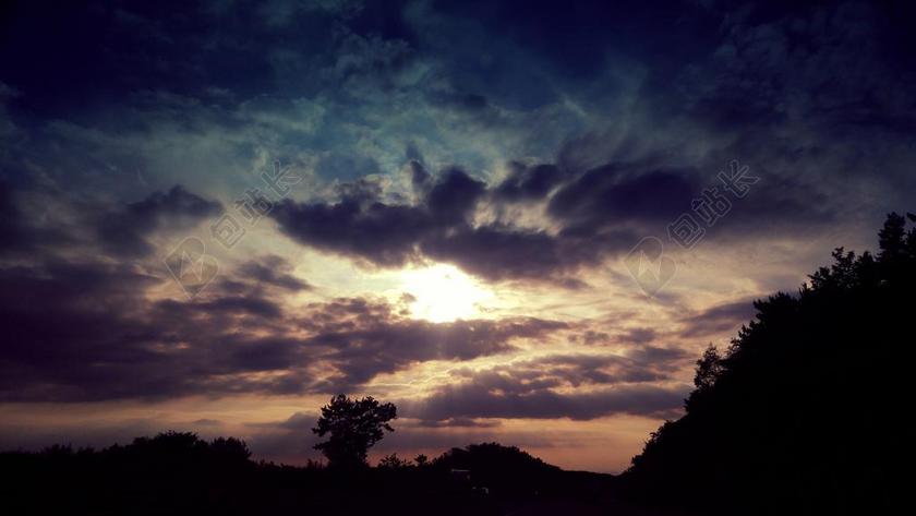 夜晚的天空 日落 发光 背景 大自然 夜景 太阳能 晚霞