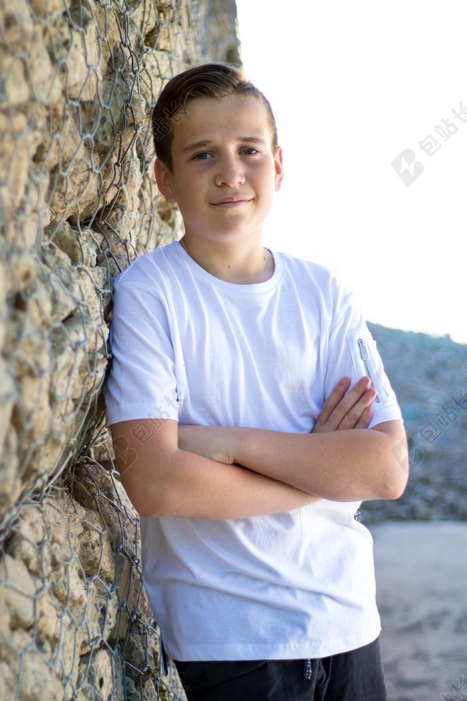 男孩 少年 十几岁的男孩 年轻 青少年 男 人 青年 高加索