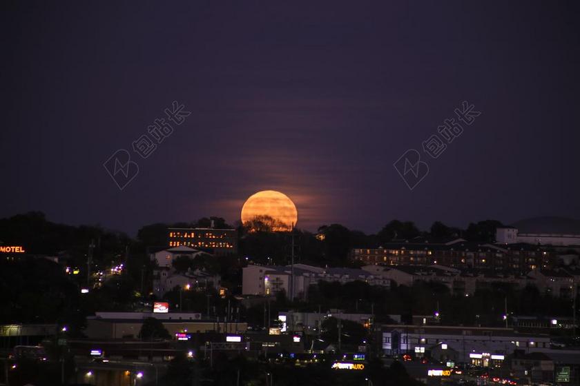 月亮 月亮升起 月光 景观 城市的天空 天空 夜