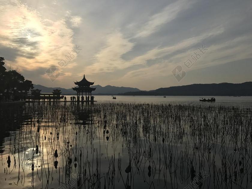 旅游清新西湖亭子背景图片