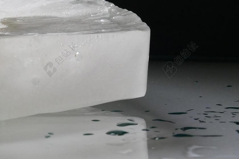 摄影自然融化的冰块背景图片