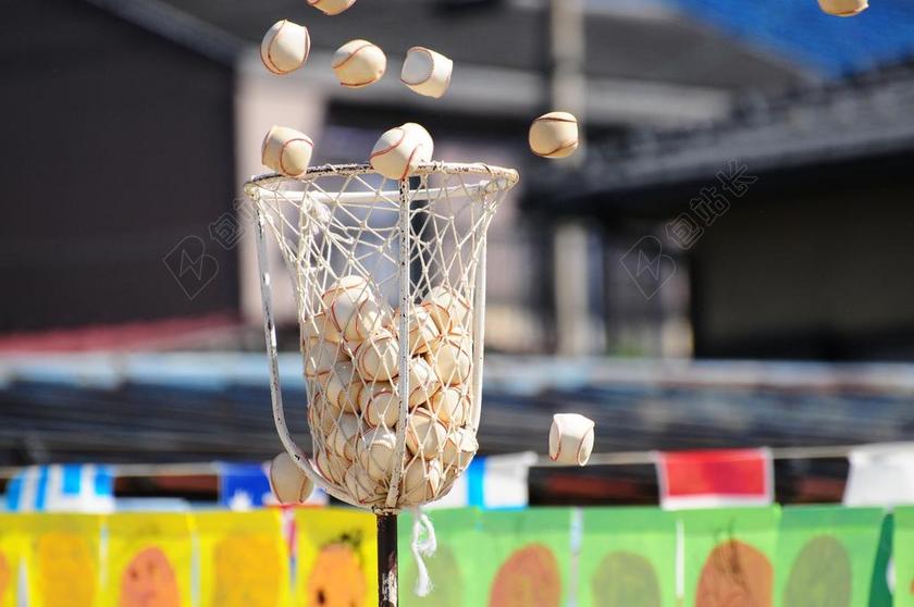 摄影自然运动会那天的网球背景图片