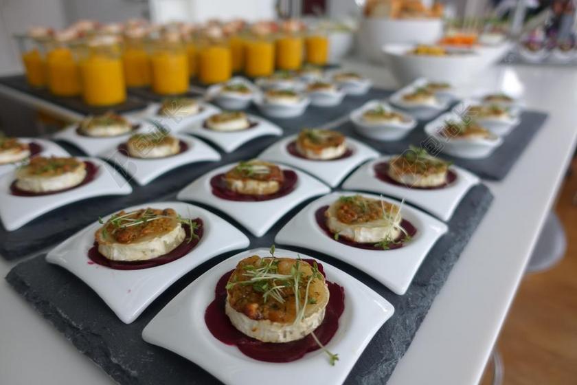 吃 美食 自助餐