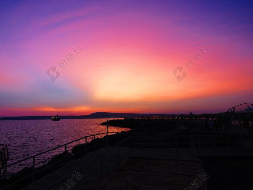 旅游清新那不勒斯黄昏背景图片