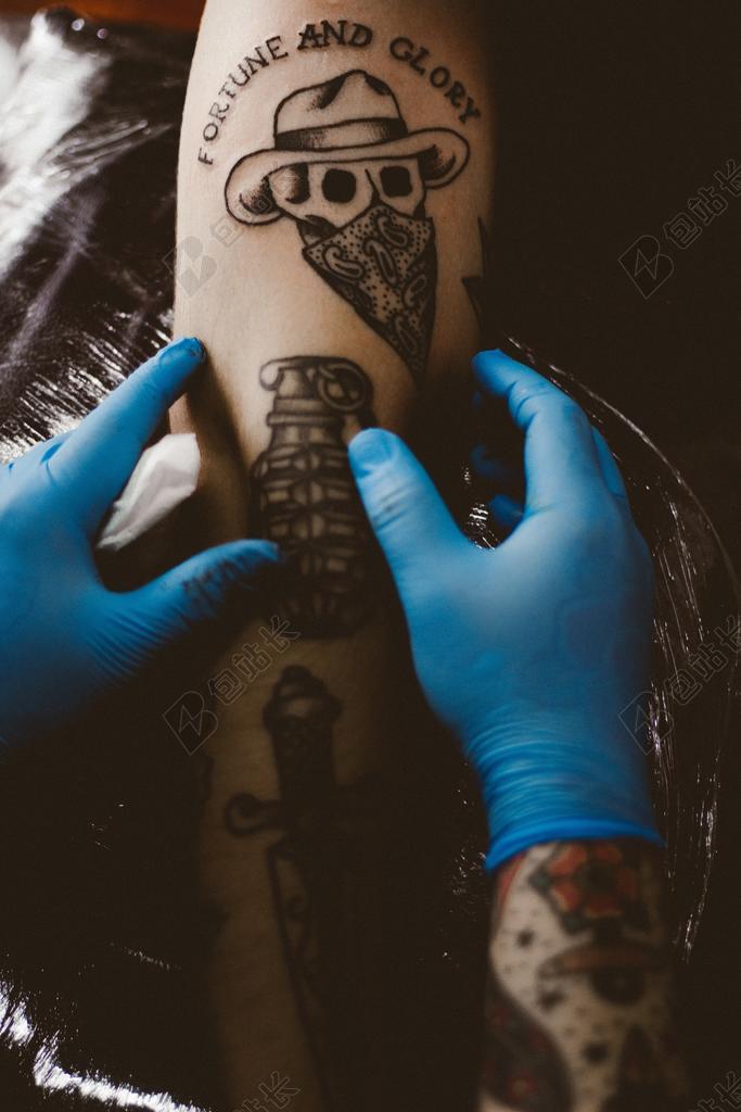 肩 手臂 手 手套 纹身