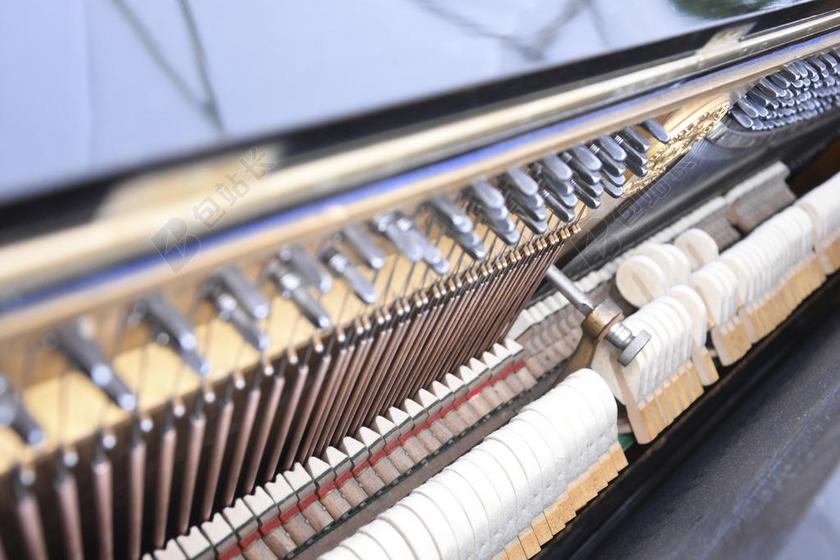 清新钢琴按钮背景图片