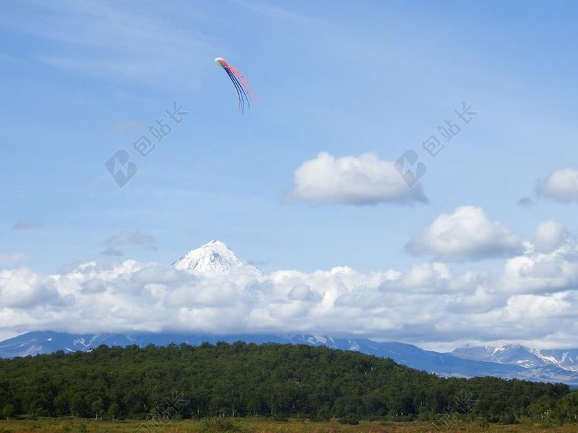天空 云 风筝 飞行 高度 火山 森林 开放空间 飙升 风