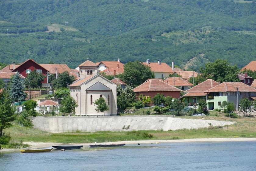 塞尔维亚 多瑙河 长江游轮 河 铁闸 多瑙河峡谷 巴尔干