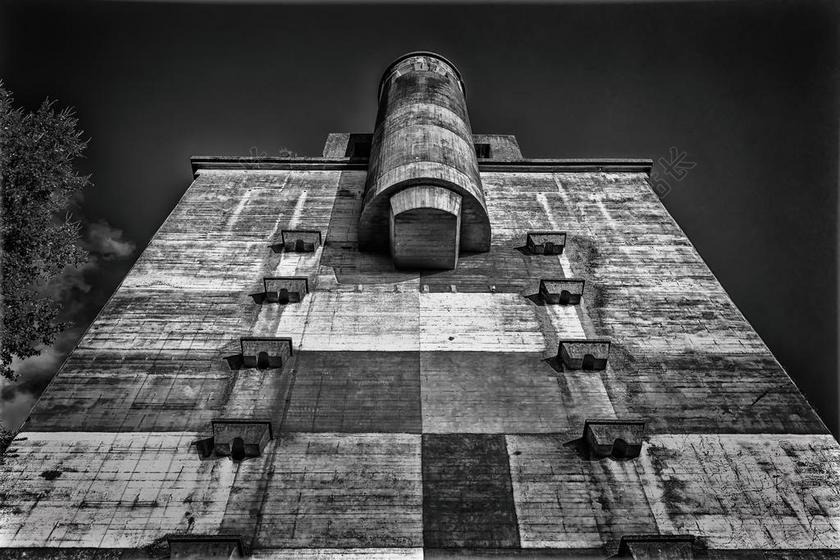 黑色高层古老建筑设计图片背景图片