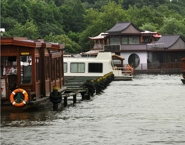 西湖雷峰塔免抠素材