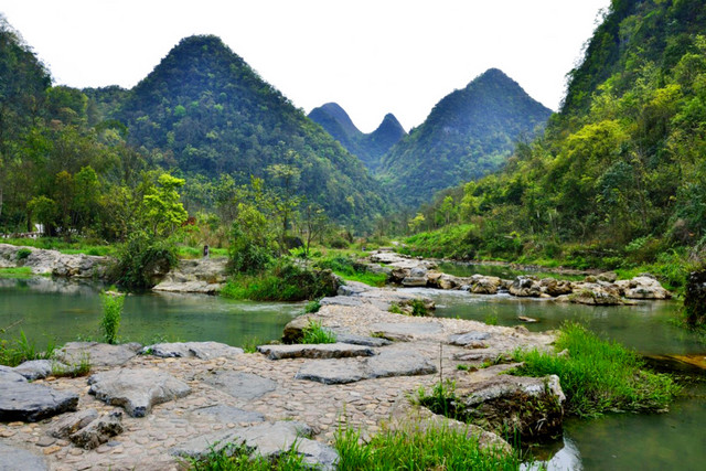 贵州山水风景图海报素材