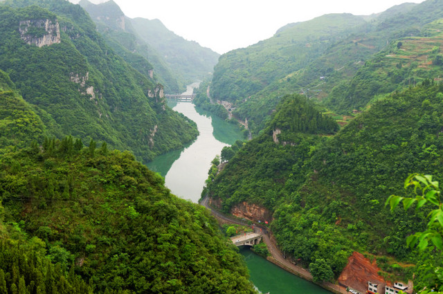 贵州山水风景图海报背景