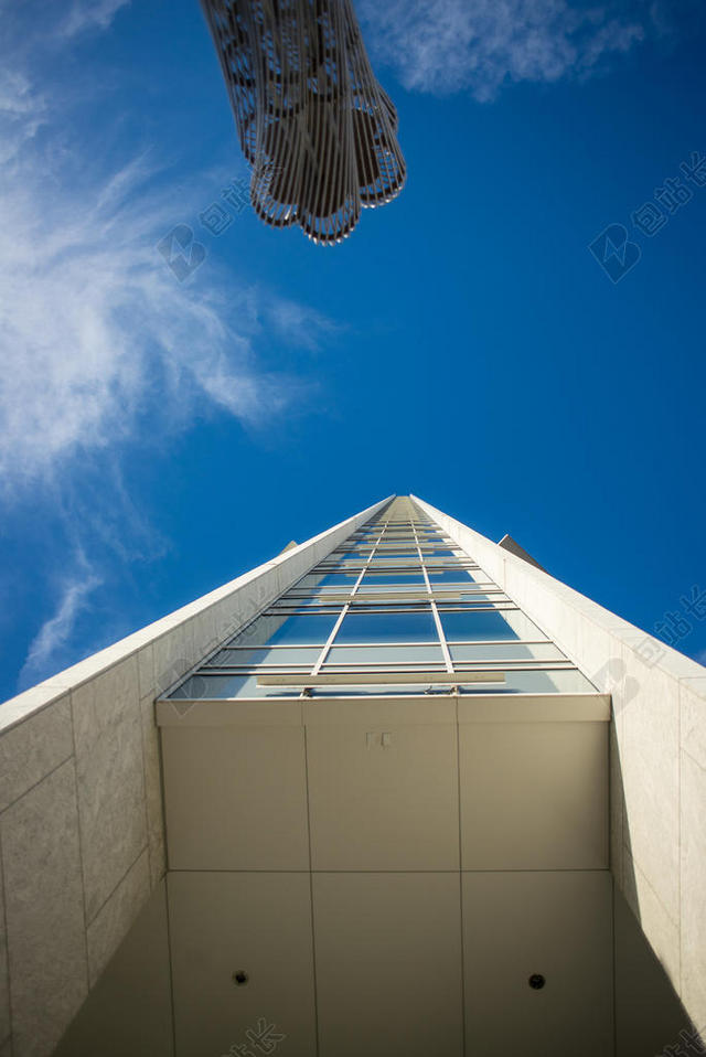 建筑学商业城市云商务建筑物光天空背景图片